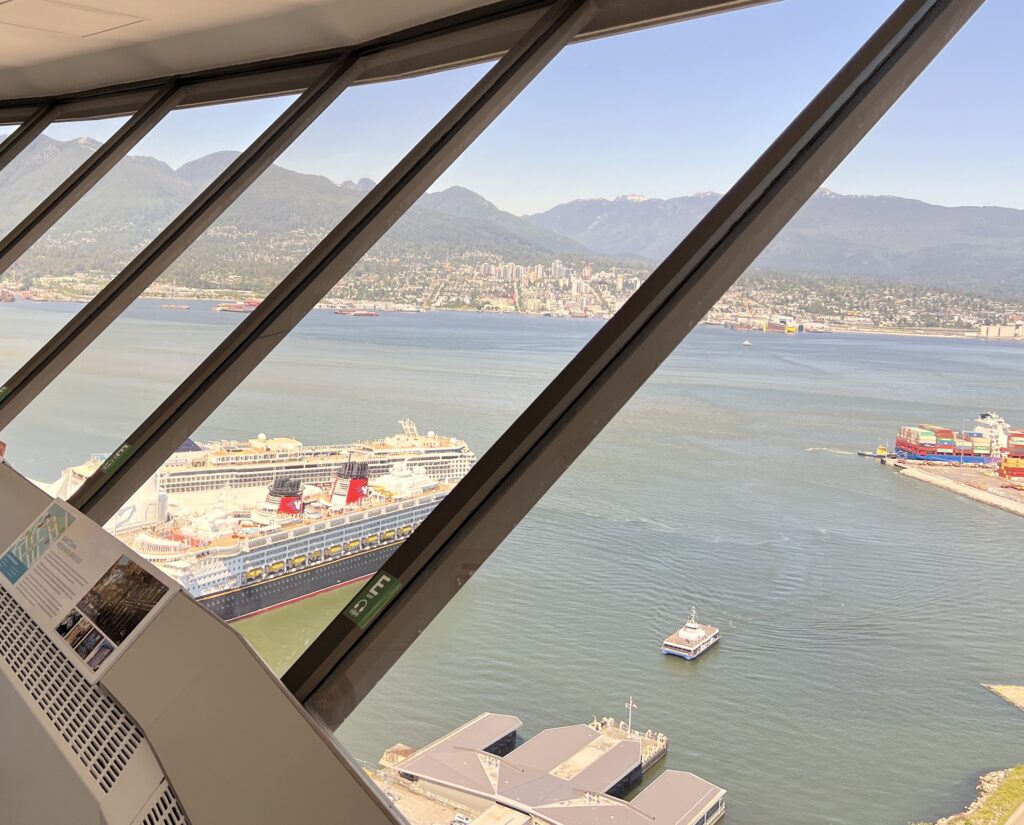 Vancouver with children - a must do is the Lookout