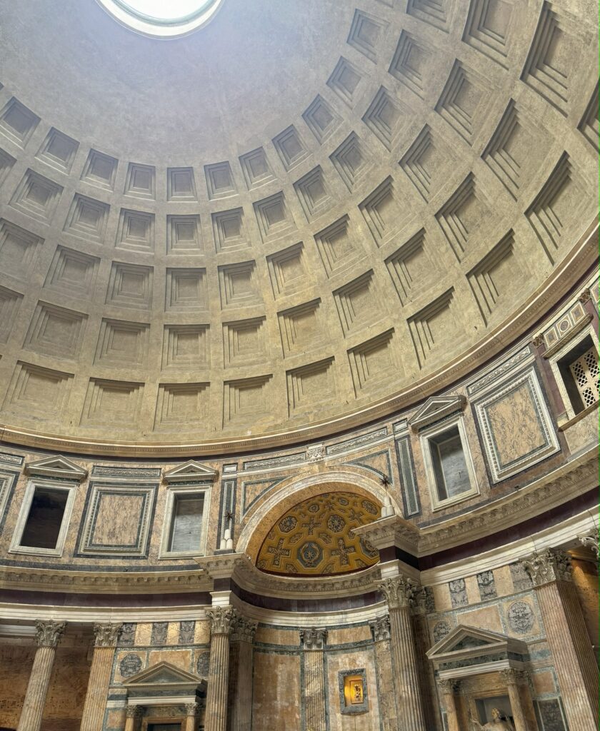 A guide to Rome - beautiful Pantheon