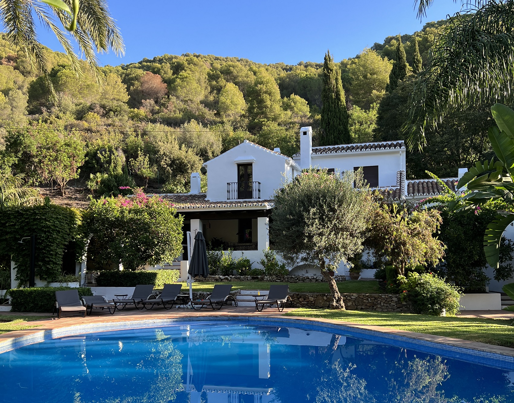 Looking for a family villa to rent in Spain?